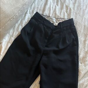 Aritzia Effortless Pant
